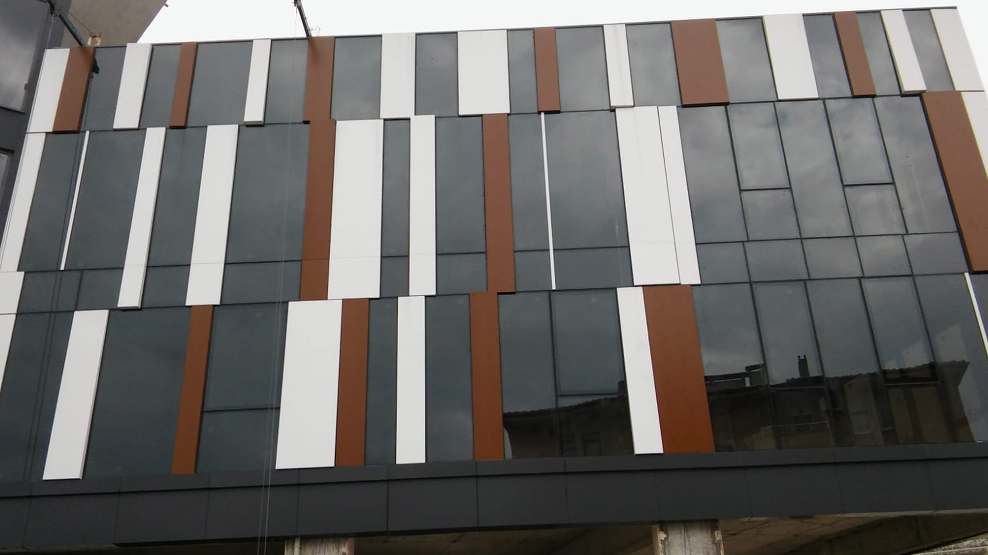 Serdivan Trade Center